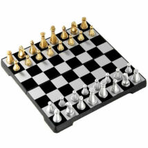 Mágneses úti sakk arany-ezüst színben
