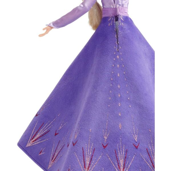Disney Hercegnők: Jégvarázs 2 - Deluxe Elza hercegnő, lila ruhában