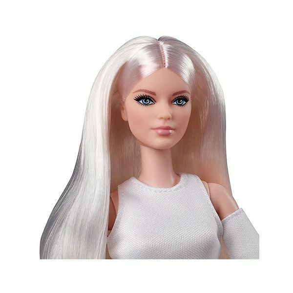 Barbie Looks: Fekete-fehér kollekció - magas, szőke hajú baba