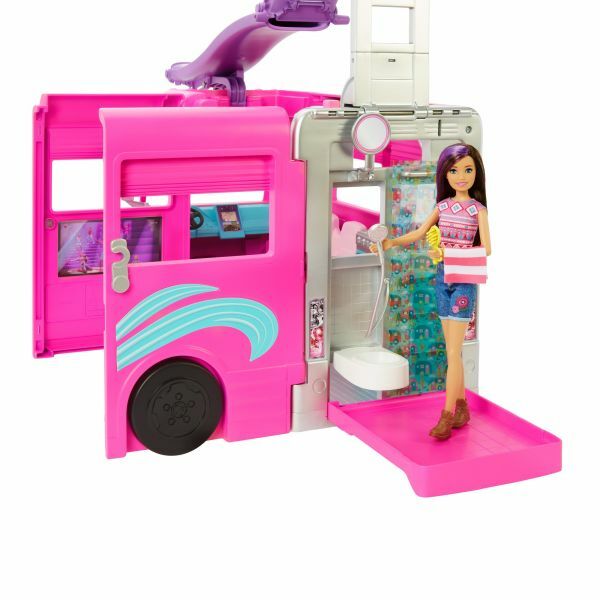 Barbie: Lakóautó óriáscsúszdával