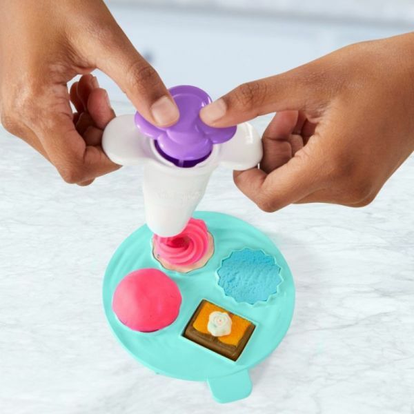Play-Doh: Varázslatos konyhai robotgép gyurmakészlet